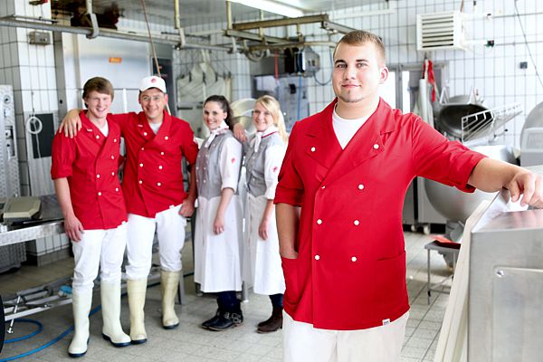 Metzger und Fleischereifachverkäuferinnen